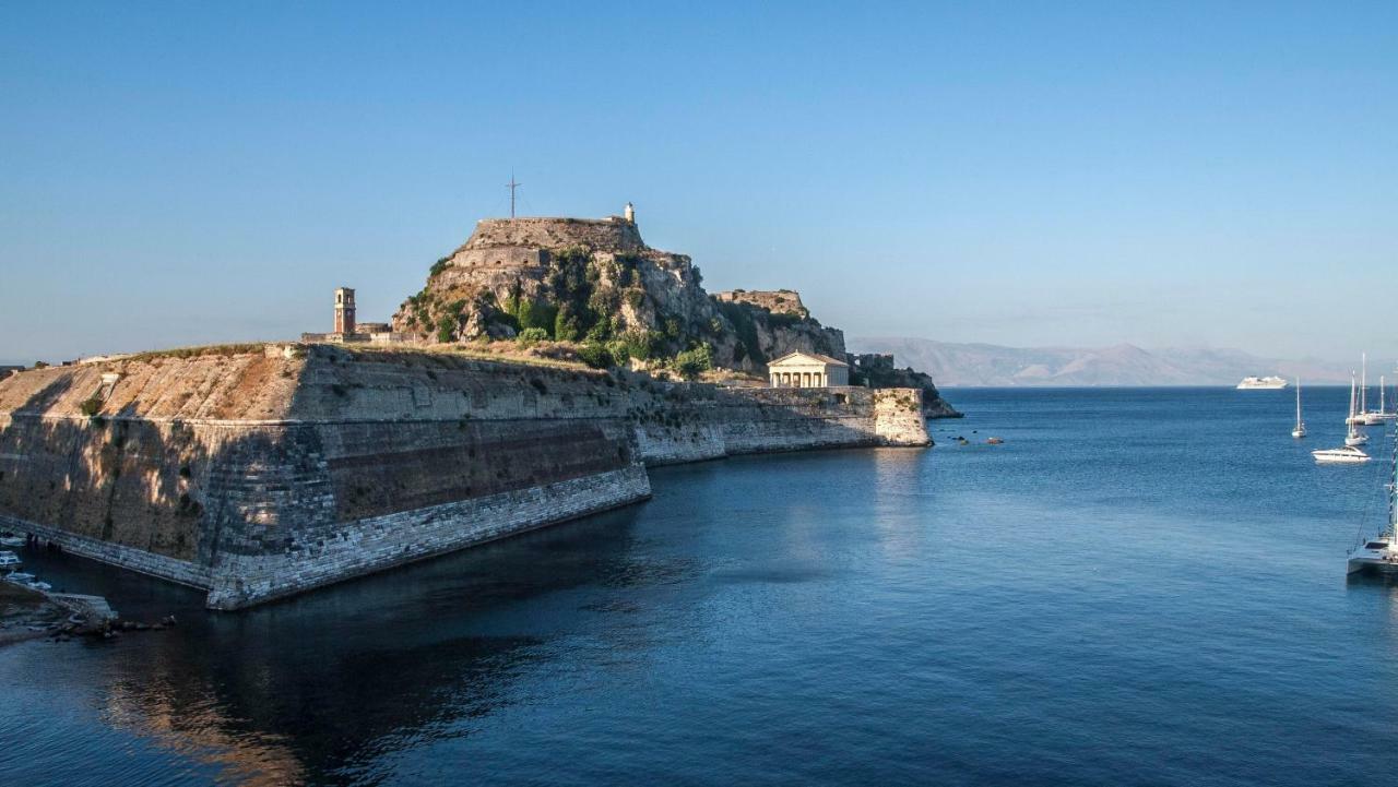 Ideally Situated Corfu Old Town Apartment Bagian luar foto